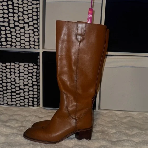 Zara Chestnut Heeled Boots - Picture 3 of 9